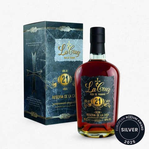 La Cruz 21YO Reserva de la Casa 40% 0,7L bei Rumzentrum.at